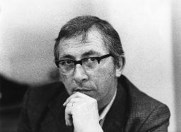 "Jean-Claude Voirol, Sekretär Pierre-Pertuis BE" - Portraitbild, um 1980