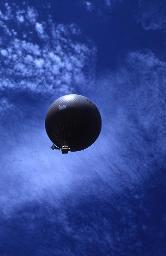 SAFFA 1958: "Ballon im Himmel (Rhein)" - Gasballon in Luft schwebend; Zürich