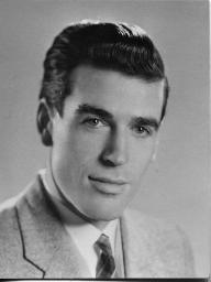 Unbekannter Mann (Jean) in Anzug und Kravatte, Porträt, 1947