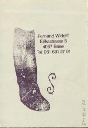 Rückseite: Fernand Widolff mit Schnauz; ganz in Leder und Stiefeln, Ketten und s/m, um 1985