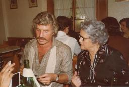 Familienessen mit Steffens, Bob mit unbekannter Frau, 1978