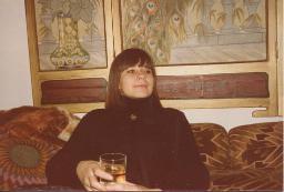 Christine Cadotsch, Nichte von Bob Steffen, in dessen Wohnung, Gutenbergstrasse 8, Bern, 1979