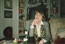Familientreffen, Christine Cadotsch in der Wohnung von Bob Steffen an der Gutenbergstrasse 8, Bern, 1998