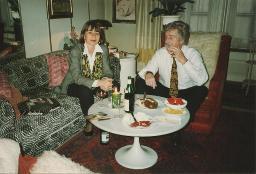 Familientreffen, Bob Steffen und Christine Cadotsch an der Monbijoustrasse, Bern, 1998