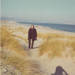 Martin Signer in den Dünen an der Costa Brava, Spanien, 1975