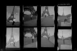Bob Steffen mit Felix Mendelssohn White in Paris, Bob in gestreiftem Jacket vor dem Eiffelturm