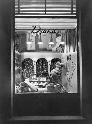 Schaufensteransicht von «Dyana», Bademode und Lingerie