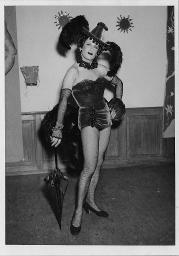 Bertie Wolf als Transvestit am Fasnachtsball im "Kreis" - Maskenprämierung - 1955
