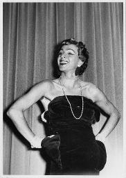 Röbi Rapp als Transvestit - vermutlich  im "Kreis" 1949
