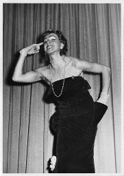 Röbi Rapp als Transvestit - vermutlich  im "Kreis" 1949