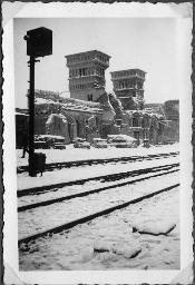 Album Alfred Brauchli, Teil 3/3, Ärzte- und Pflegermission des Schweizerischen Roten Kreuzes an der Ostfront, Winter 1942/1943: "Bahnhof Dnjepropetrowsk"