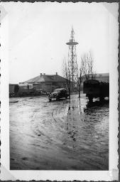 Album Alfred Brauchli, Teil 3/3, Ärzte- und Pflegermission des Schweizerischen Roten Kreuzes an der Ostfront, Winter 1942/1943: "Russischer Fallschirmsturm (sic), Dnjepropetrowsk"