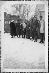 Album Alfred Brauchli, Teil 3/3, Ärzte- und Pflegermission des Schweizerischen Roten Kreuzes an der Ostfront, Winter 1942/1943: "Die letzten Minuten vor dem Kriegslazarett 3/685 in Rostow"