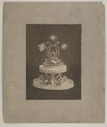 Torte(?) mit Lyra und aufgestecktem Stern, mit Schweizer- und Basler Fahne, Basel, um 1910