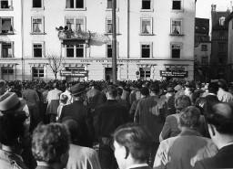 Kundgebung auf dem Zürcher Helvetiaplatz während des Malerstreiks, Mai 1953, Zürich