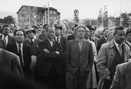 Kundgebung auf dem Helvetiaplatz in Zürich während des Malerstreiks, Mai 1953, Zürich