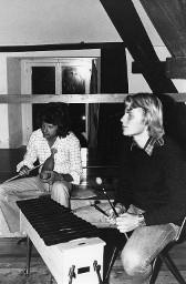 Jugendliche beim Musizieren - "Musikimprovisation September  1977"