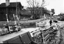 Strassenbau "Wasserwerkstrasse", links ist das Zürcher Jugendhaus