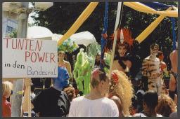 Christopher-Street-Day (CSD)/"Züri Gay Fäscht" 1996 (03.08.1996, Zürich) – "Tunten Power in den Bundesrat"