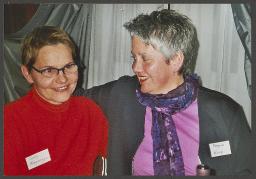 HAZ: Andersheim (um Februar 2002, Zürich) – "Andersheim" (später "Gay and Grey") war ein von 2000 bis 2003 bestehender Verein zur Schaffung lesbisch-schwuler Wohnformen im Alter