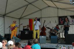 Gesamtschweizerische Lesbian&Gay Pride 2005: "Sowieso" (18.06.2005, Luzern) – musikalischer Auftritt, Moël Volken am Mikrofon