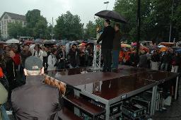 CSD 2007: "Bekenne Dich!" (02.06.2007, Zürich) – Klaus Wowereit am Podium, Helvetiaplatz