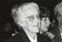 Margrit Zöbeli, Schweizer Pädagogin, Flüchtlingshelferin und humanitäre Aktivistin, um 1990