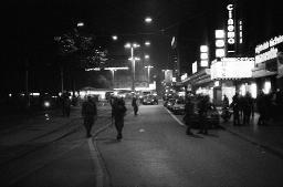 "Demo Bellevue" - Polizeiaufgebot vor der Tramhaltestelle, 04.10.1980