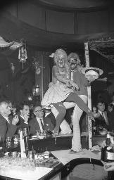 Fasnacht, Restaurant-Bar Barfüsser Zürich, 1964