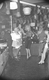 Fasnacht, Restaurant-Bar Barfüsser Zürich, 1965
