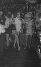 Fasnacht, Restaurant-Bar Barfüsser Zürich, 1967