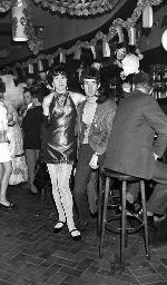 Fasnacht, Restaurant-Bar Barfüsser Zürich, 1968