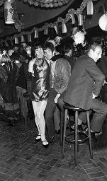 Fasnacht, Restaurant-Bar Barfüsser Zürich, 1968