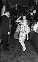 Fasnacht, Restaurant-Bar Barfüsser Zürich, 1968