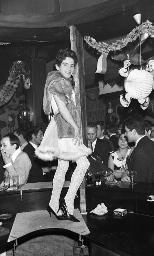 Fasnacht, Restaurant-Bar Barfüsser Zürich, 1968