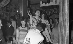 Fasnacht, Restaurant-Bar Barfüsser Zürich, 1968