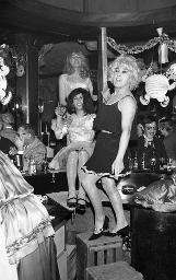 Fasnacht, Restaurant-Bar Barfüsser Zürich, 1968