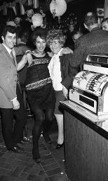 Fasnacht, Restaurant-Bar Barfüsser Zürich, 1968