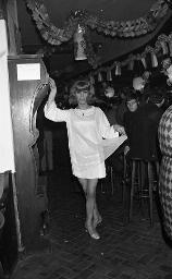Fasnacht, Restaurant-Bar Barfüsser Zürich, 1968