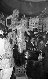 Fasnacht, Restaurant-Bar Barfüsser Zürich, 1969