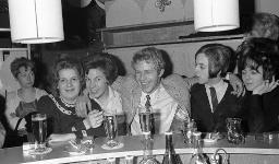 Fasnacht, Restaurant-Bar Barfüsser Zürich, 1969