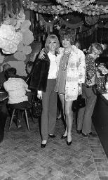 Fasnacht, Restaurant-Bar Barfüsser Zürich, 1969
