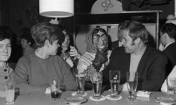 Fasnacht, Restaurant-Bar Barfüsser Zürich, 1969