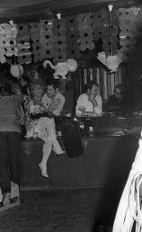 Fasnacht, Restaurant-Bar Barfüsser Zürich, 1969