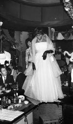 Fasnacht, Restaurant-Bar Barfüsser Zürich, 1970