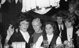 Fasnacht, Restaurant-Bar Barfüsser Zürich, 1970